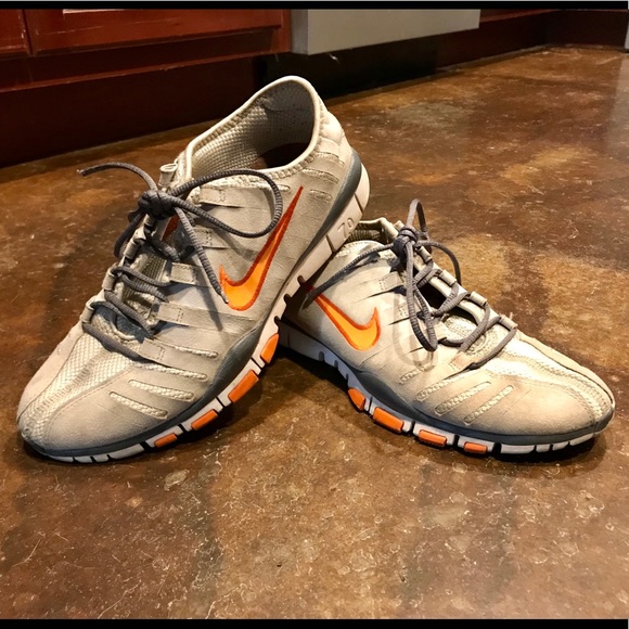 Nike Shoes - Nike Free